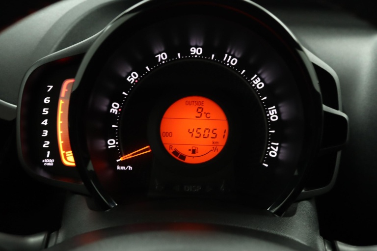 Toyota Aygo - 1.0 VVT-i x-JBL 45