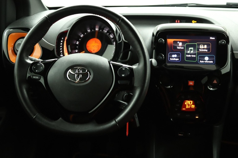 Toyota Aygo - 1.0 VVT-i x-JBL 56