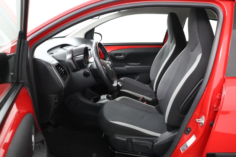 Toyota Aygo - 1.0 VVT-i x-play 17