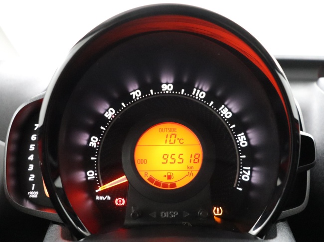 Toyota Aygo - 1.0 VVT-i x-play