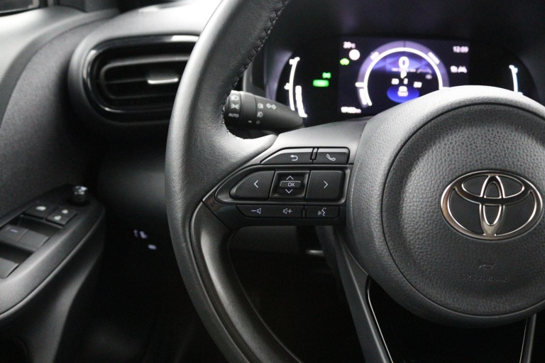 Toyota Yaris Cross - 1.5 Hybrid 115 First Edition 19