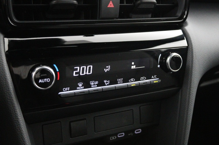 Toyota Yaris Cross - 1.5 Hybrid 115 First Edition 7