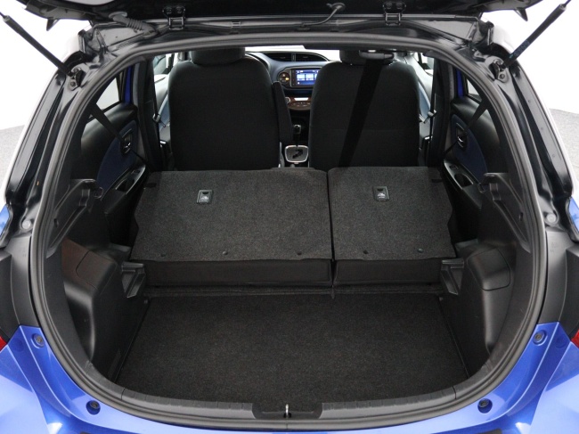 Toyota Yaris - 1.5 Hybrid Bi-Tone