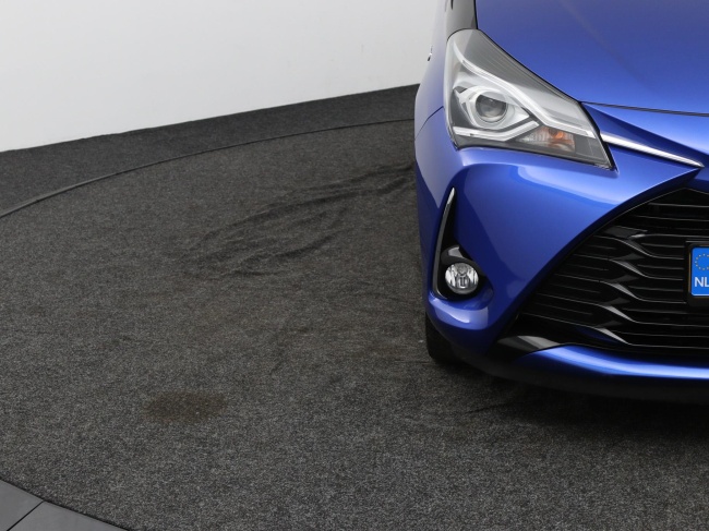 Toyota Yaris - 1.5 Hybrid Bi-Tone