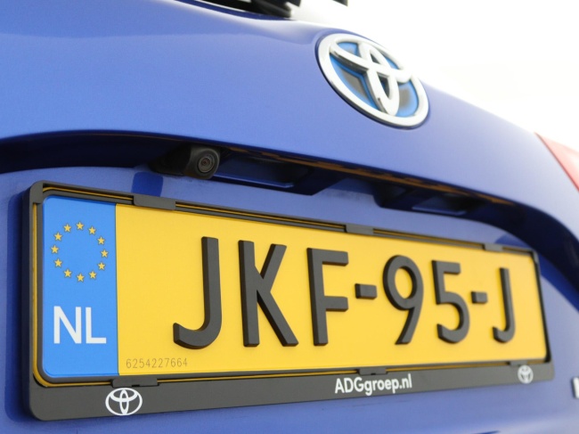 Toyota Yaris - 1.5 Hybrid Bi-Tone