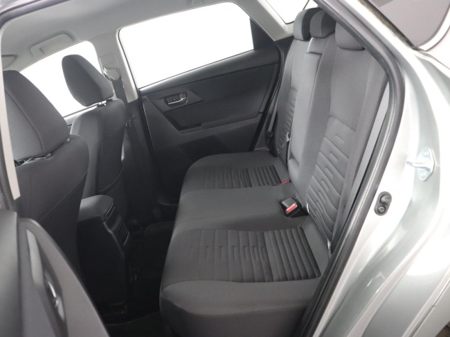 Toyota Auris - 1.8 Hybrid Now