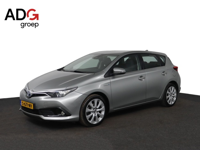 Toyota Auris - 1.8 Hybrid Now