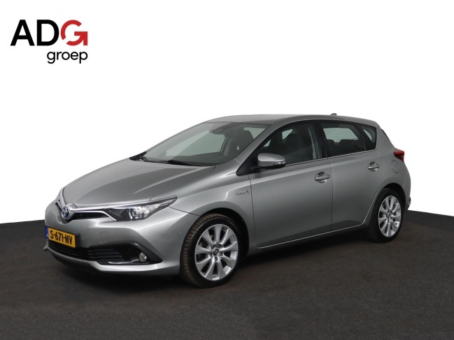 Toyota Auris - 1.8 Hybrid Now