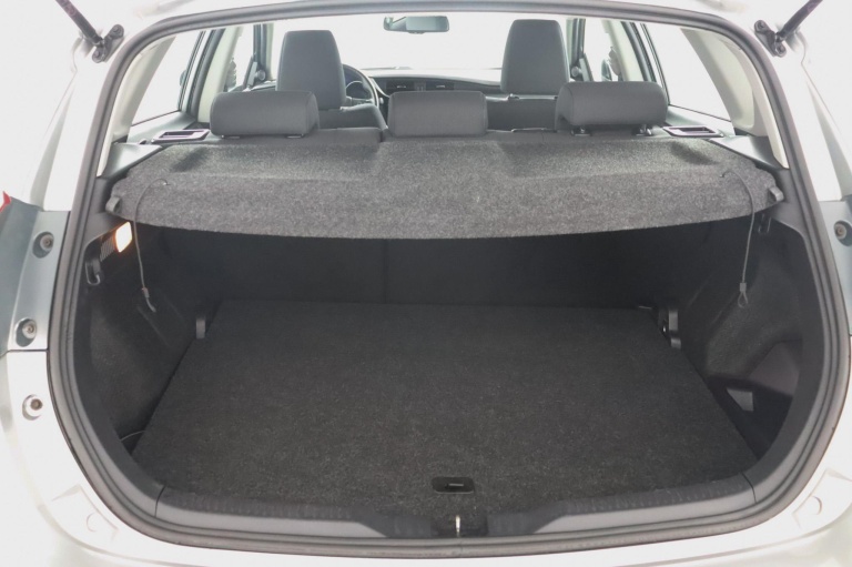 Toyota Auris - 1.8 Hybrid Now 23