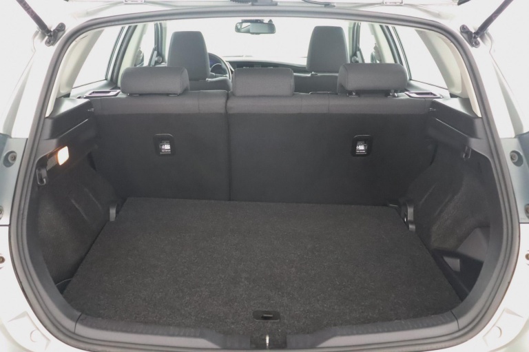 Toyota Auris - 1.8 Hybrid Now 24