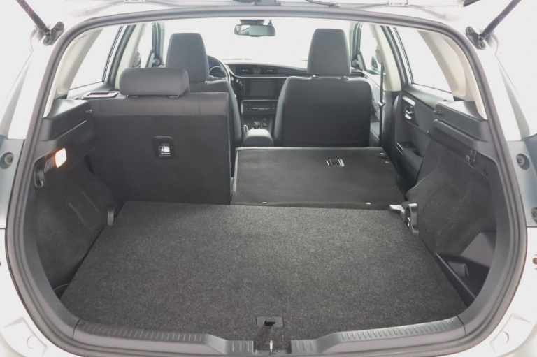 Toyota Auris - 1.8 Hybrid Now 25