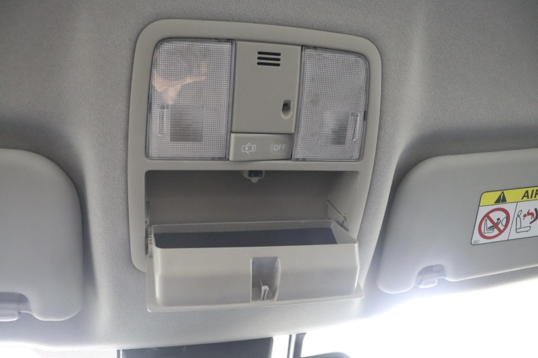 Toyota Auris - 1.8 Hybrid Now 33