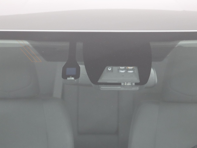 Toyota Auris - 1.8 Hybrid Now