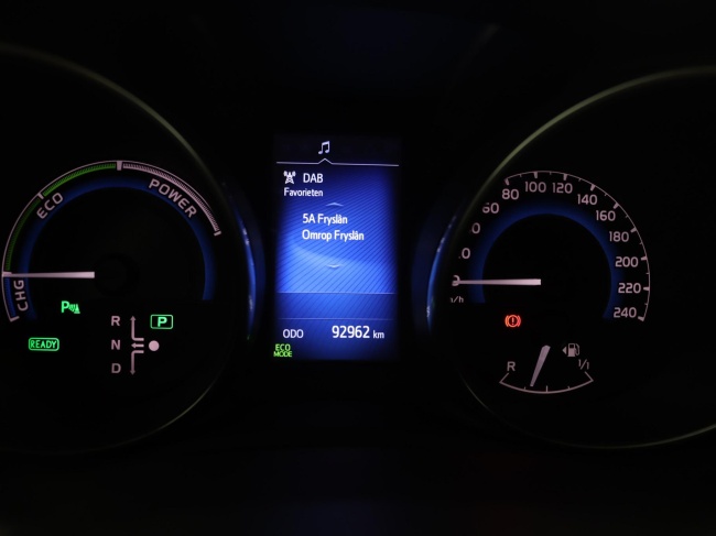 Toyota Auris - 1.8 Hybrid Now