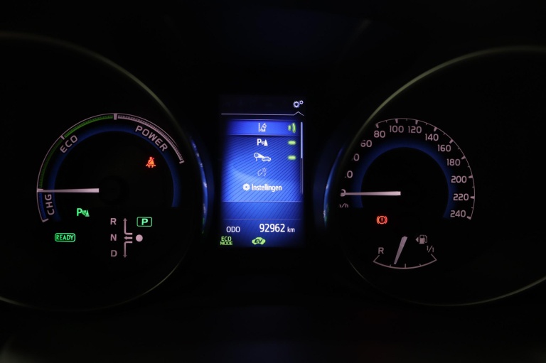 Toyota Auris - 1.8 Hybrid Now 51