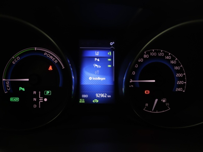 Toyota Auris - 1.8 Hybrid Now