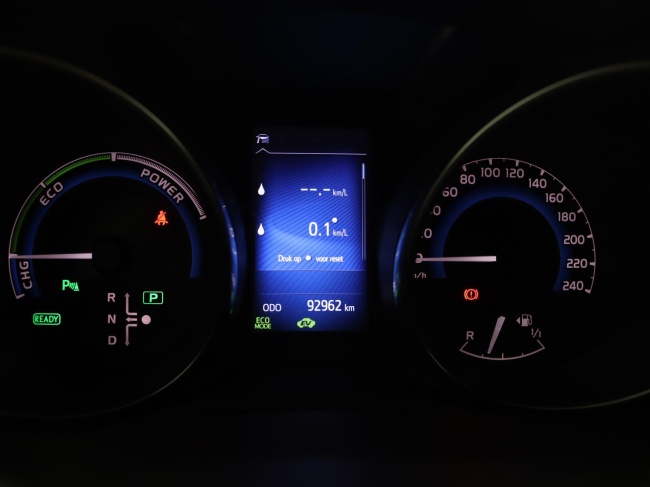 Toyota Auris - 1.8 Hybrid Now