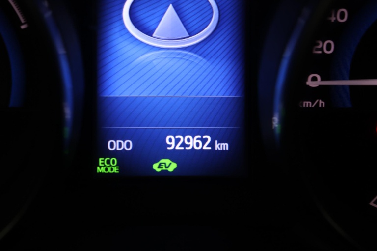 Toyota Auris - 1.8 Hybrid Now 53