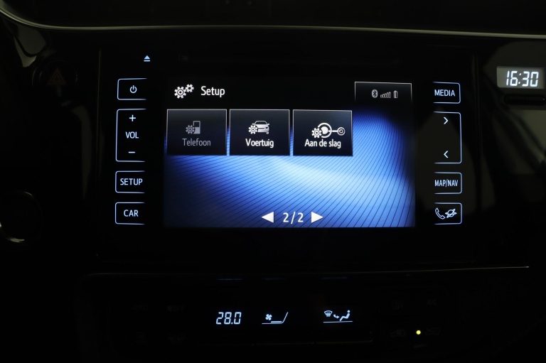 Toyota Auris - 1.8 Hybrid Now 58