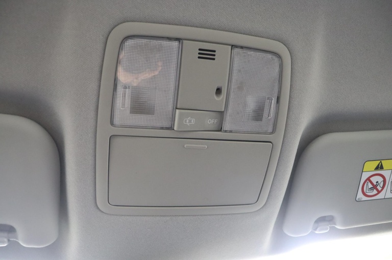 Toyota Auris - 1.8 Hybrid Now 65