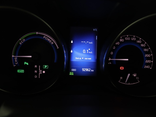 Toyota Auris - 1.8 Hybrid Now