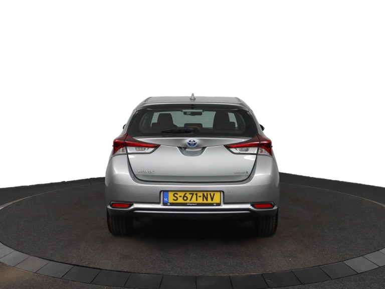 Toyota Auris - 1.8 Hybrid Now 70