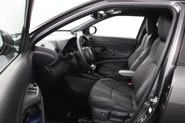 Toyota Yaris Cross - 1.5 Hybrid Adventure 17