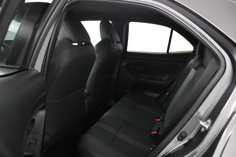 Toyota Yaris Cross - 1.5 Hybrid Adventure 18