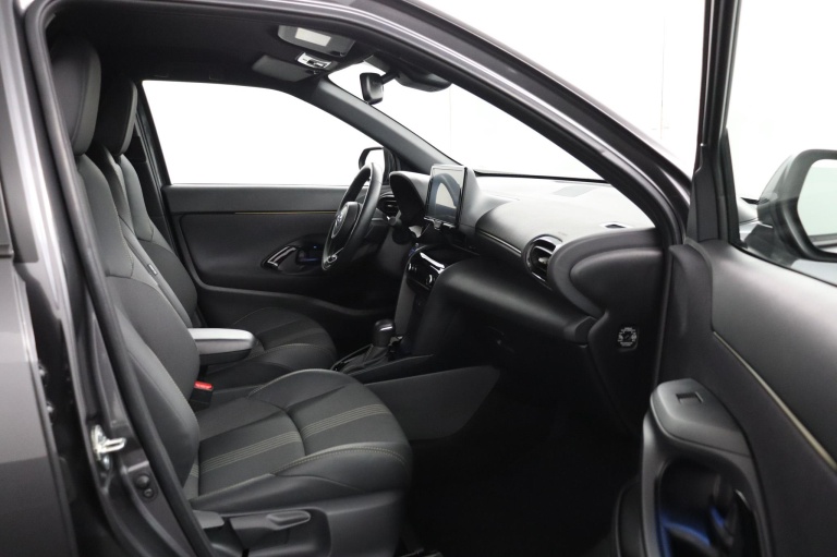 Toyota Yaris Cross - 1.5 Hybrid Adventure 21