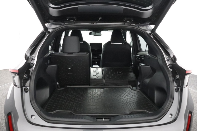 Toyota Yaris Cross - 1.5 Hybrid Adventure 24