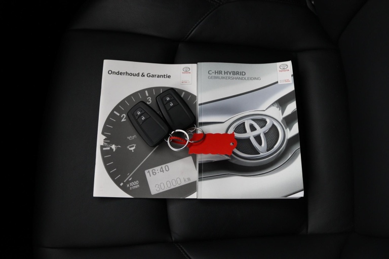 Toyota C-HR - 1.8 Hybrid Style 11