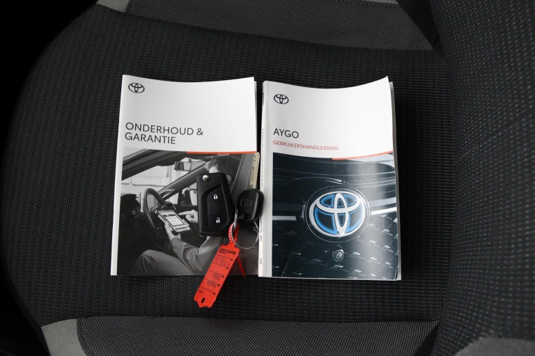 Toyota Aygo - 1.0 VVT-i x-play 11