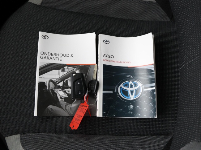 Toyota Aygo - 1.0 VVT-i x-play