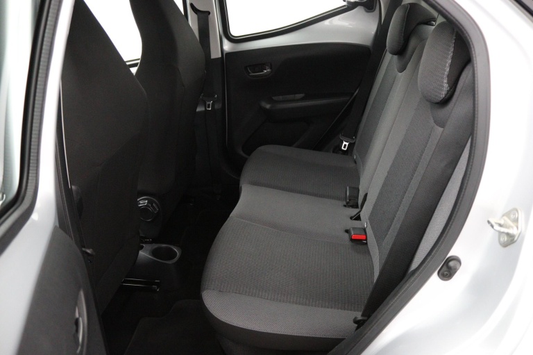 Toyota Aygo - 1.0 VVT-i x-play 18