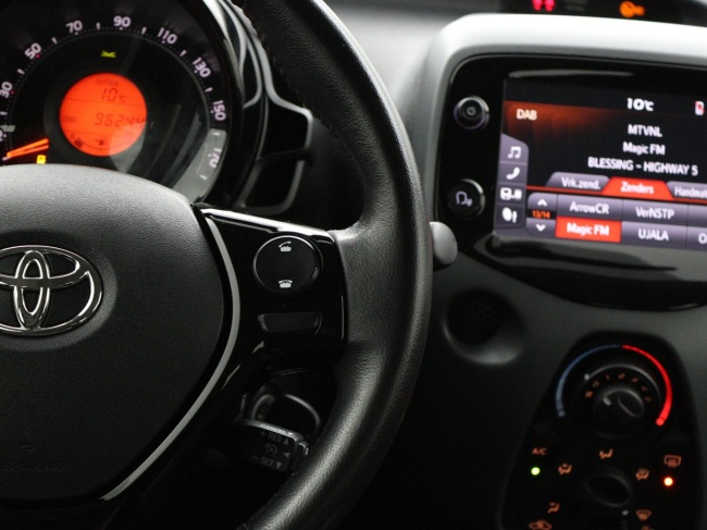 Toyota Aygo - 1.0 VVT-i x-play