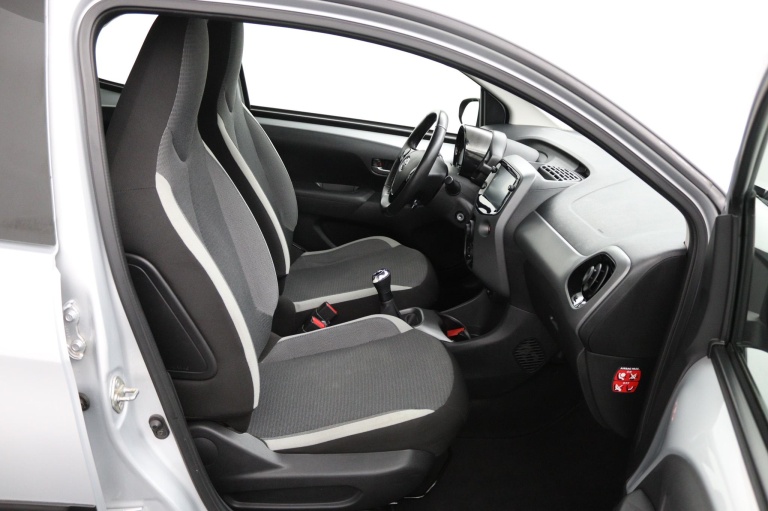 Toyota Aygo - 1.0 VVT-i x-play 22