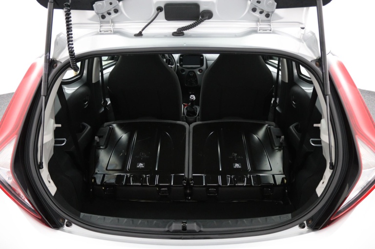 Toyota Aygo - 1.0 VVT-i x-play 25