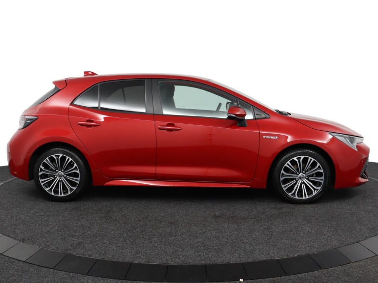 Toyota Corolla - 1.8 Hybrid Business Intro 12