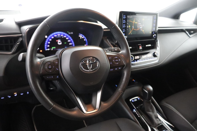 Toyota Corolla - 1.8 Hybrid Business Intro 18