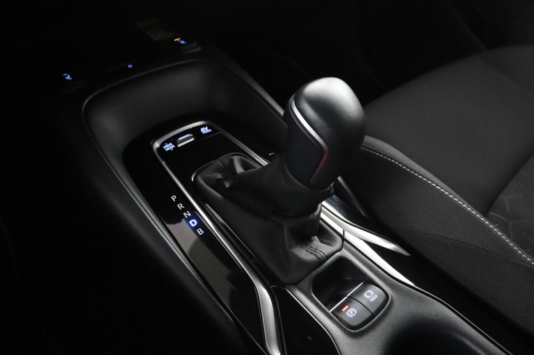 Toyota Corolla - 1.8 Hybrid Business Intro 26