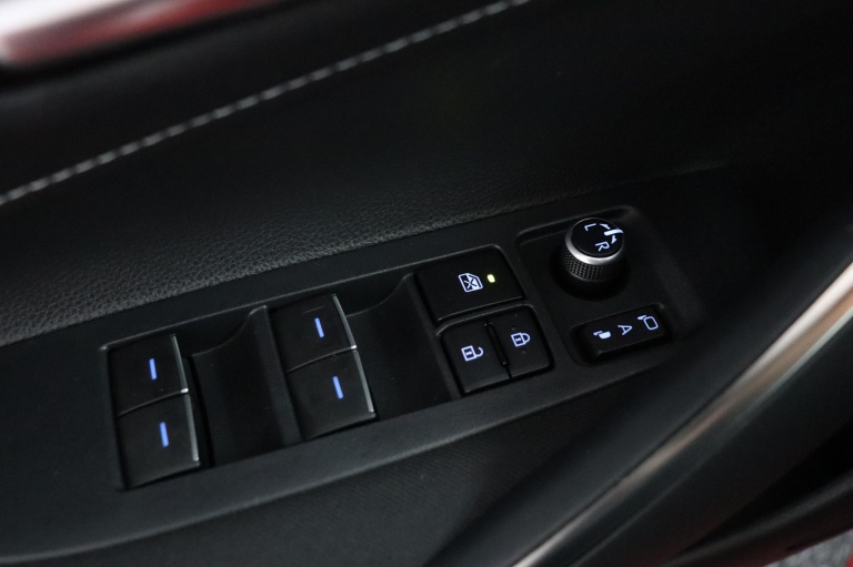 Toyota Corolla - 1.8 Hybrid Business Intro 28