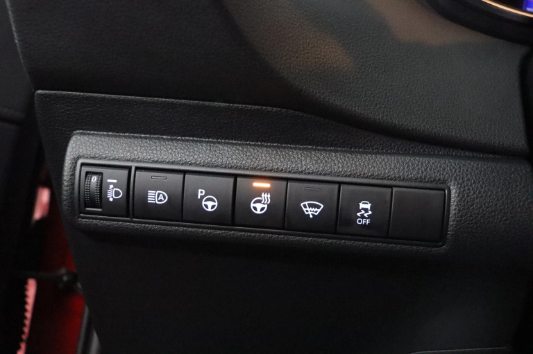 Toyota Corolla - 1.8 Hybrid Business Intro 29