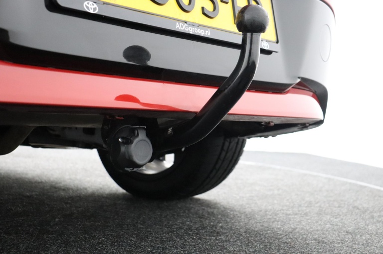 Toyota Corolla - 1.8 Hybrid Business Intro 33