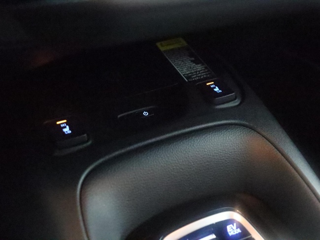 Toyota Corolla - 1.8 Hybrid Business Intro