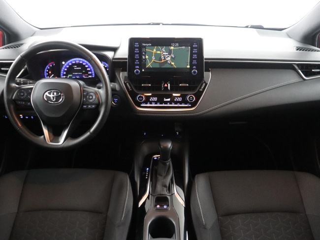 Toyota Corolla - 1.8 Hybrid Business Intro