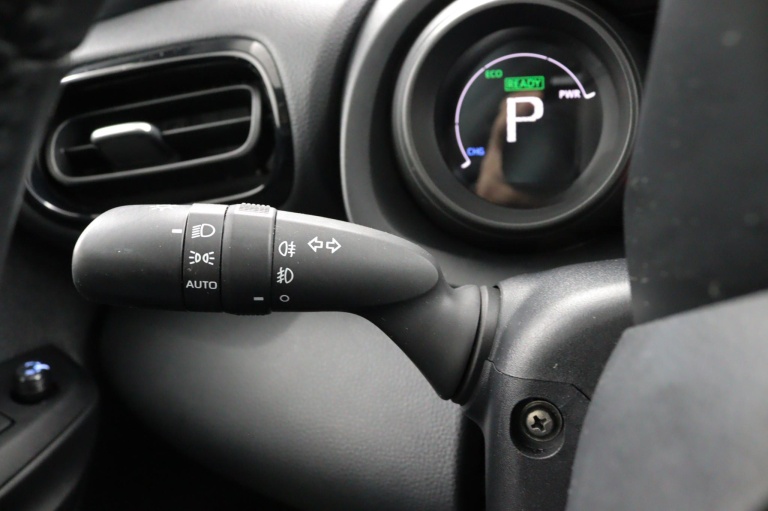 Toyota Yaris - 1.5 Hybrid First Edition 21