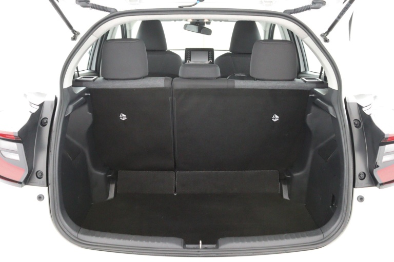 Toyota Yaris - 1.5 Hybrid First Edition 29