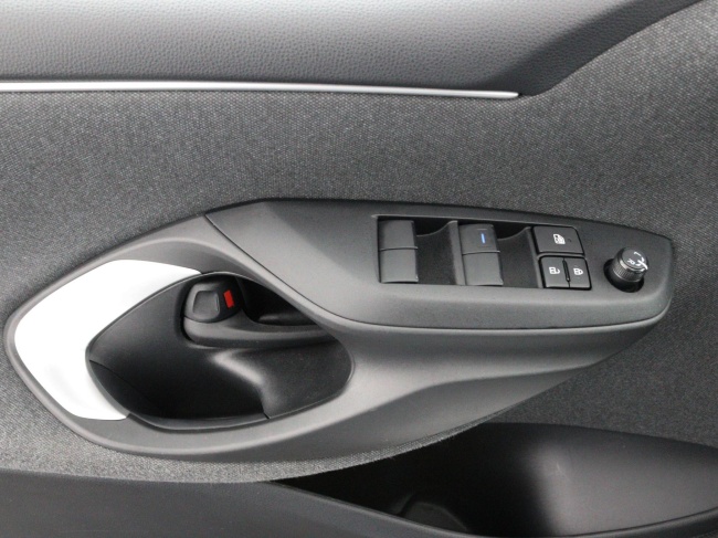 Toyota Yaris - 1.5 Hybrid First Edition