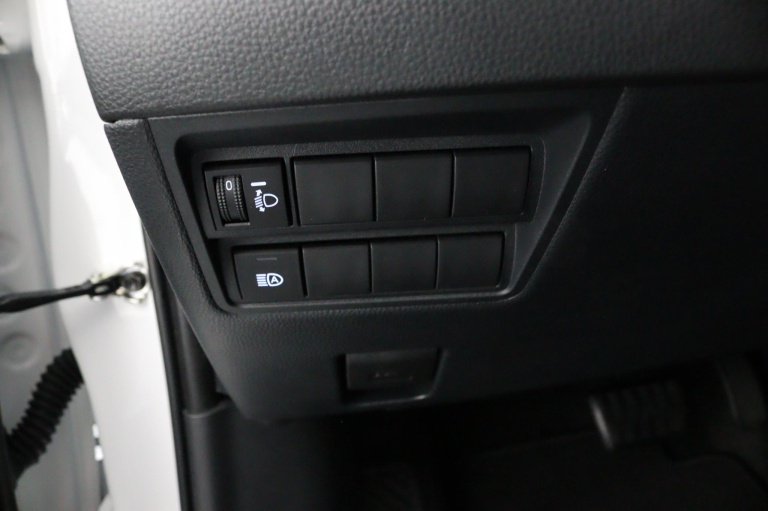 Toyota Yaris - 1.5 Hybrid First Edition 32