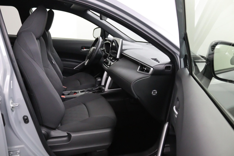 Toyota Corolla Cross - Hybrid 140 Style 10